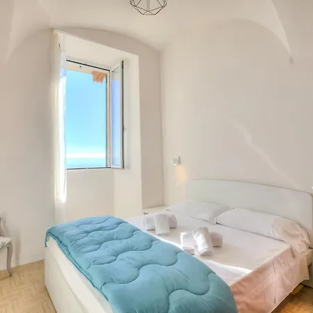 La Casa Sulla Spiaggia - On The Beach- Happy Rentals Alassio Exterior photo