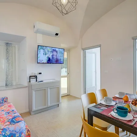 La Casa Sulla Spiaggia - On The Beach- Happy Rentals Alassio Exterior photo