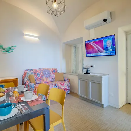 La Casa Sulla Spiaggia - On The Beach- Happy Rentals Alassio Exterior photo