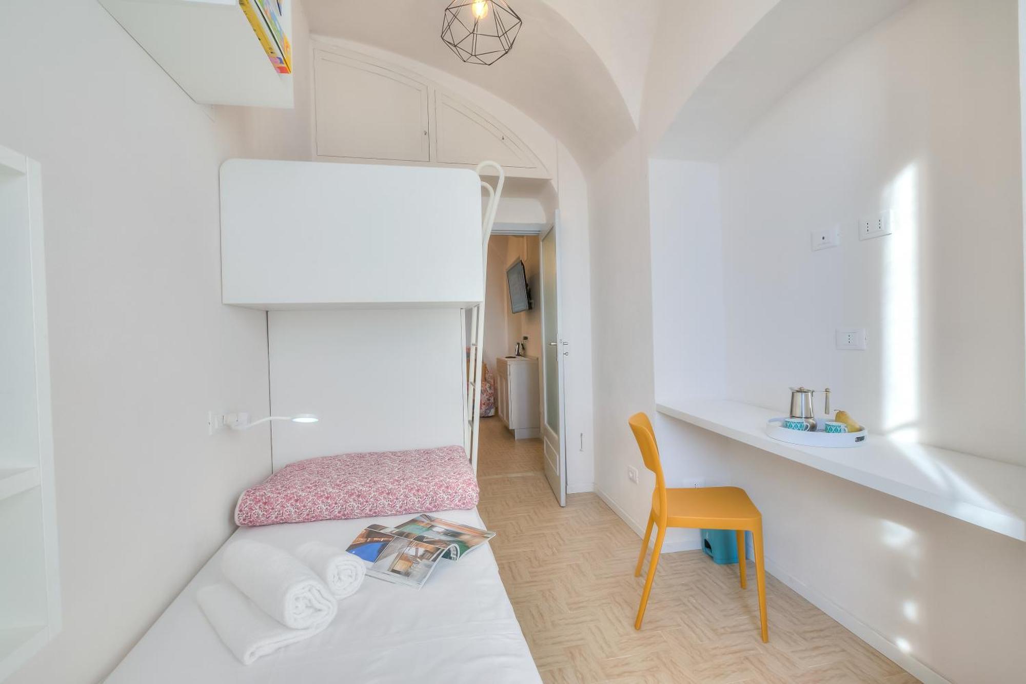 La Casa Sulla - On The Beach- Happy *