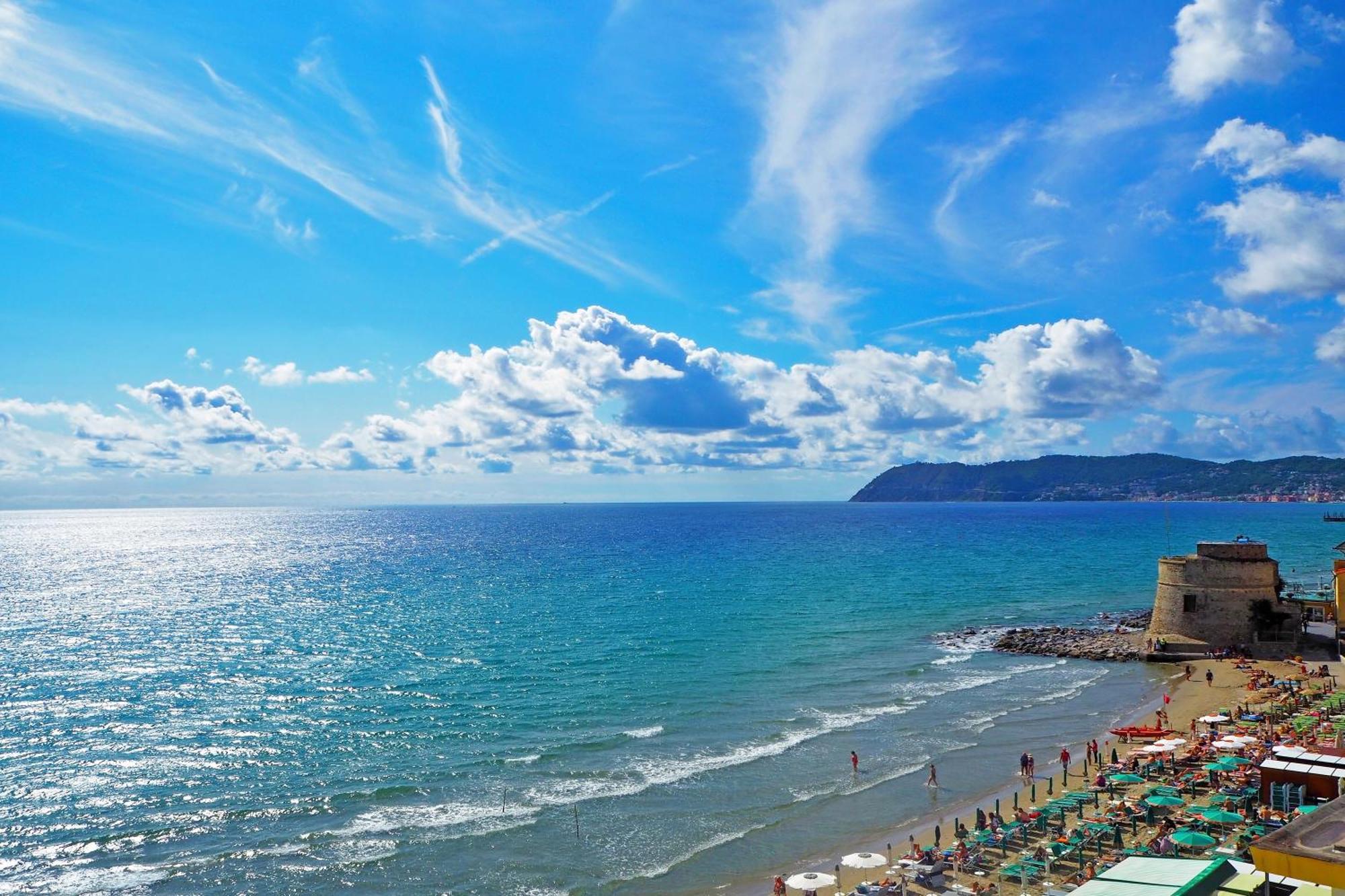 La Casa Sulla - On The Beach- Happy Apartment *